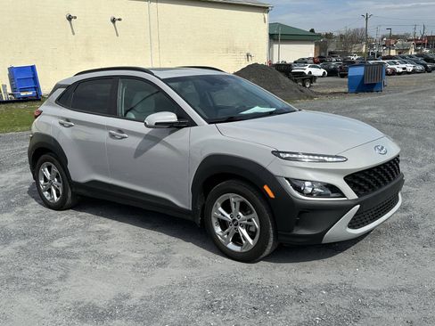 Certified 2023 Hyundai Kona SEL w/ Convenience Package image 2