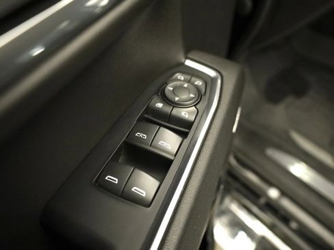 Used 2023 GMC Sierra 1500 SLT w/ SLT Premium Package image 10