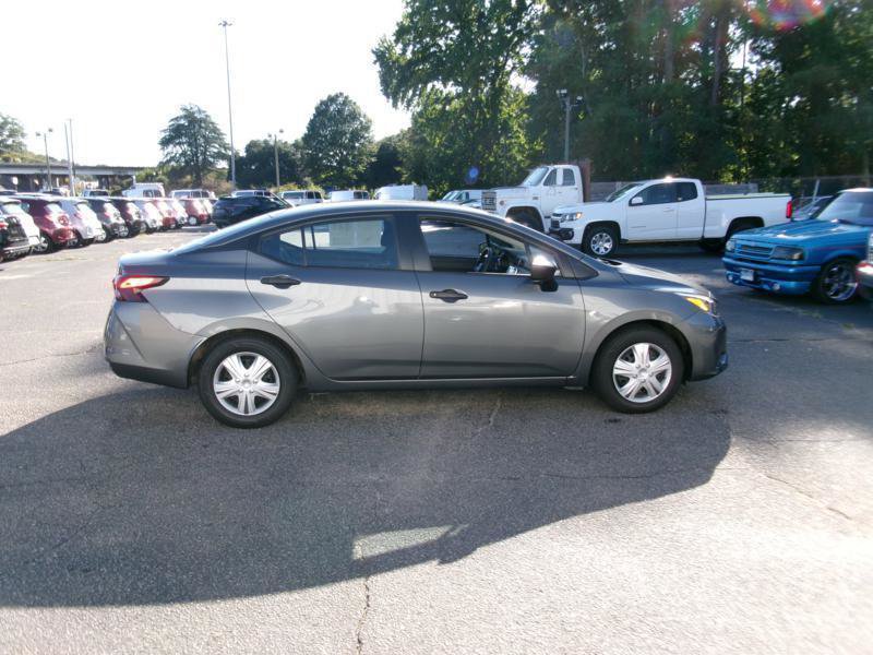 Used 2025 Nissan Versa S w/ Trunk Package FWD image 13