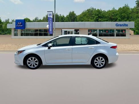 Used 2022 Toyota Corolla LE FWD image 10
