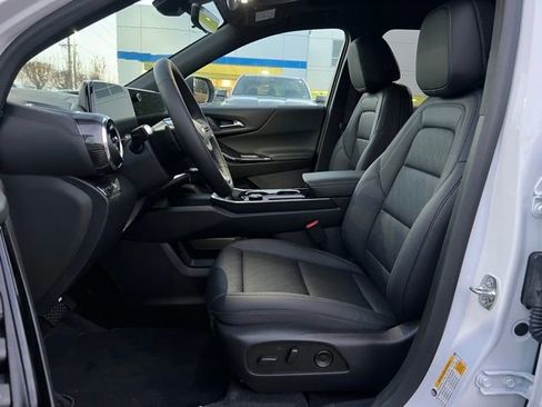 New 2026 Chevrolet Equinox LT w/ Convenience Package II image 19