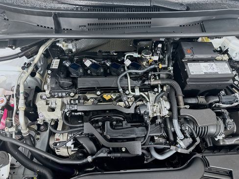 Used 2024 Toyota Corolla LE image 31