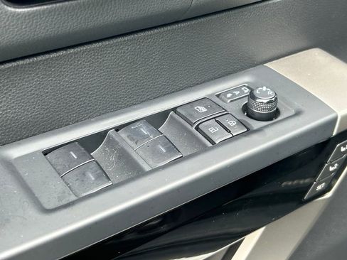 Used 2024 Toyota Tundra Limited image 25