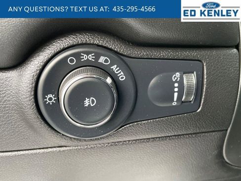 Used 2021 Dodge Durango Citadel w/ Premium Entertainment Group image 21