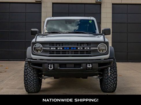 Used 2022 Ford Bronco Black Diamond w/ Sasquatch Package image 4