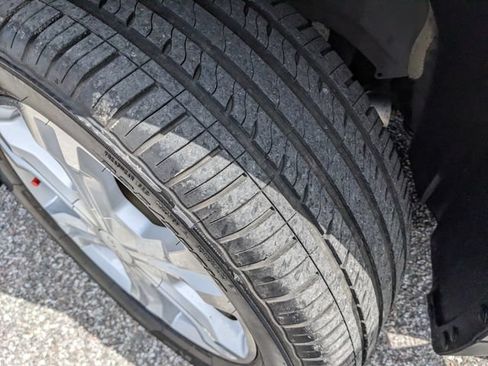 Used 2017 GMC Terrain SLE FWD image 32