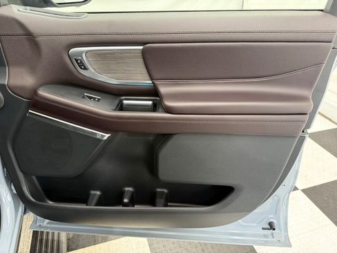 New 2025 Ford Expedition Platinum w/ Platinum Ultimate Package image 25