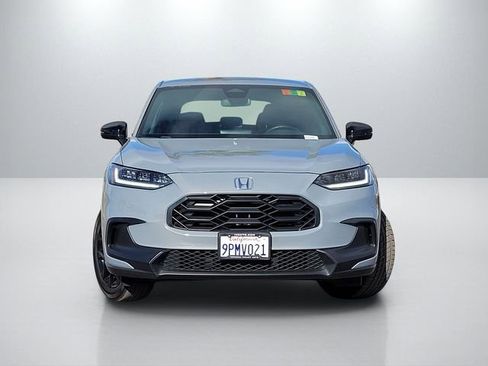 Used 2025 Honda HR-V Sport image 2