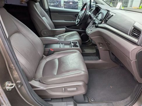Used 2018 Honda Odyssey Touring image 21