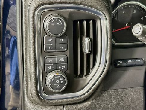 Used 2020 Chevrolet Silverado 2500 LTZ w/ LTZ Premium Package AWD/4WD image 10