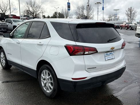 Certified 2022 Chevrolet Equinox LS w/ LS Convenience Package image 7