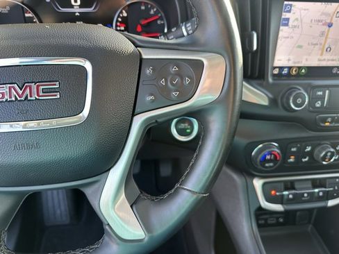 Used 2024 GMC Terrain Denali image 6