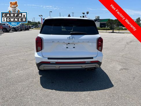 Used 2023 Hyundai Palisade SEL w/ Premium Package FWD image 4