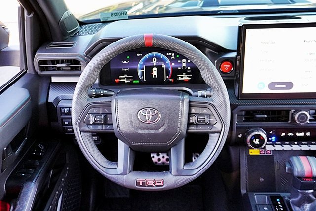 Used 2025 Toyota Tacoma TRD Pro AWD/4WD image 31