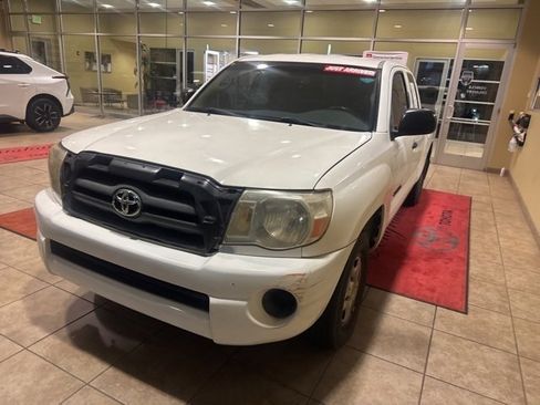 Used 2011 Toyota Tacoma 2WD Access Cab image 5
