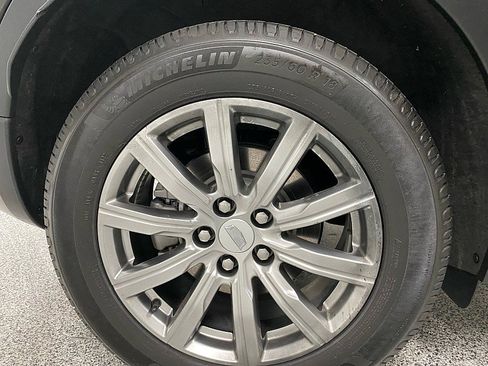 Used 2020 Cadillac XT4 Premium Luxury w/ Driver Awareness Package image 25