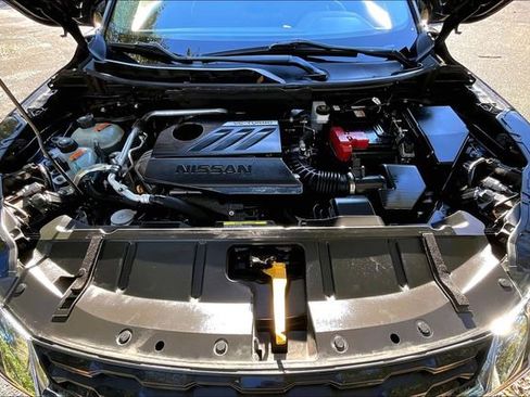 Used 2023 Nissan Rogue SV image 27