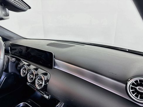 Used 2019 Mercedes-Benz A 220 4MATIC image 30