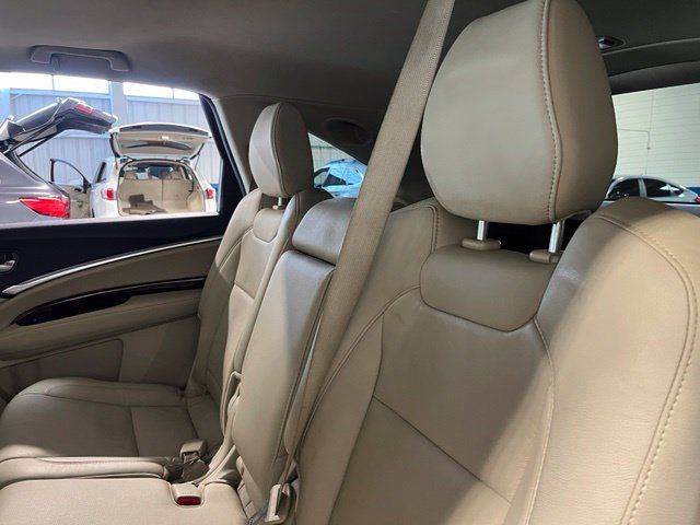 Used 2016 Acura MDX w/ Technology Package AWD/4WD image 19