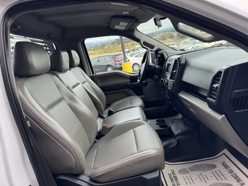 Used 2017 Ford F150 XL w/ Equipment Group 101A Mid image 8