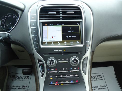 Used 2016 Lincoln MKX Reserve w/ Climate Package image 15