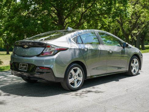 Used 2018 Chevrolet Volt LT w/ LT Driver Confidence Package FWD image 5