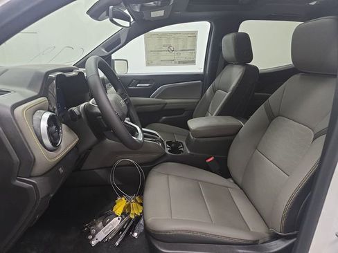 New 2025 Chevrolet Colorado ZR2 w/ Off-Road Front Bumper Package image 22