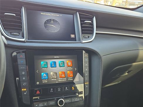 Used 2022 INFINITI QX50 Luxe w/ Appearance Package image 5