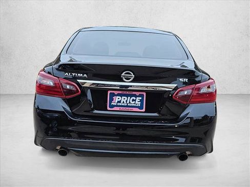 Used 2017 Nissan Altima 2.5 SR FWD image 7