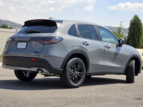 New 2026 Honda HR-V Sport image 9