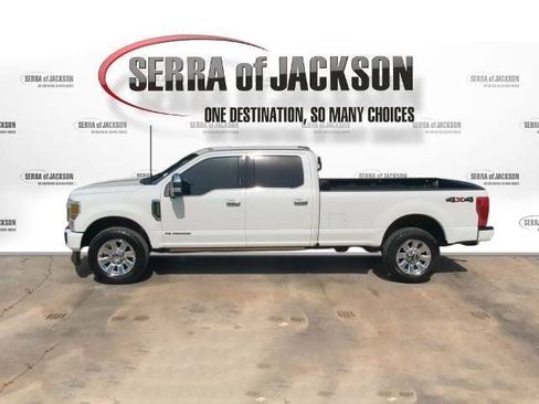 Used 2021 Ford F350 Platinum AWD/4WD image 5
