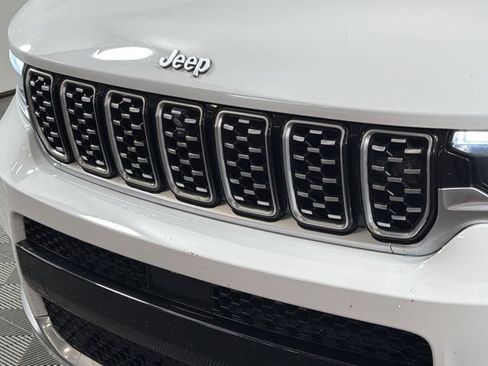 Used 2021 Jeep Grand Cherokee L Summit w/ Advanced Protech Group IV AWD/4WD image 31