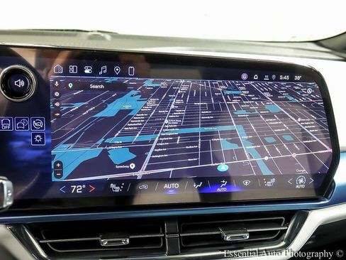 New 2026 Chevrolet Equinox EV LT image 14