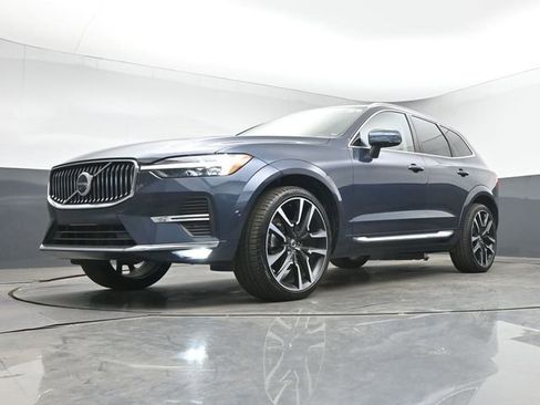 Used 2023 Volvo XC60 B5 Ultimate w/ Protection Package Premier AWD/4WD image 41