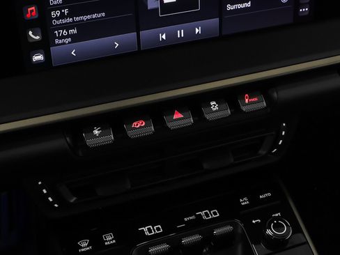 Certified 2025 Porsche 911 Turbo AWD/4WD image 66
