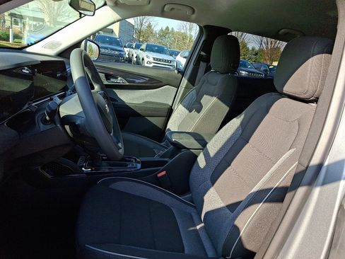 Used 2025 Chevrolet TrailBlazer LT image 24