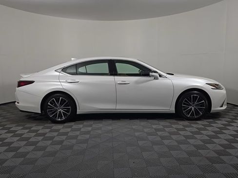 Used 2024 Lexus ES 350 w/ Premium Package FWD image 8