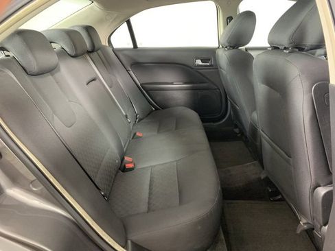Used 2010 Ford Fusion SE image 24