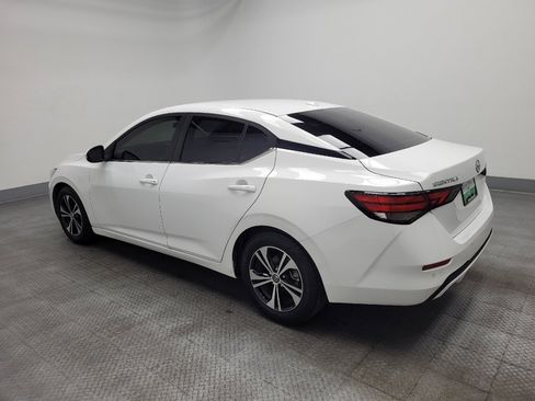 Used 2021 Nissan Sentra SV image 3
