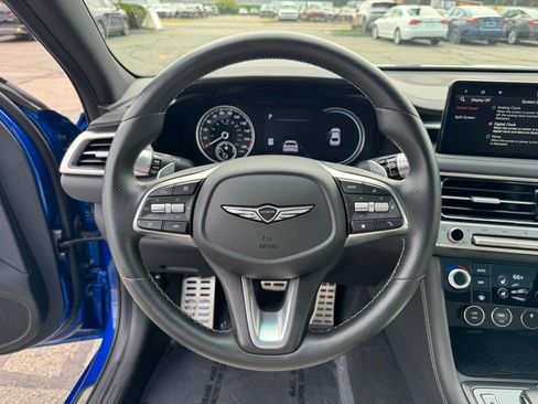 Used 2024 Genesis G70 3.3T Advanced image 12