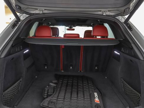 Used 2019 Audi SQ5 Prestige w/ Prestige Package AWD/4WD image 24