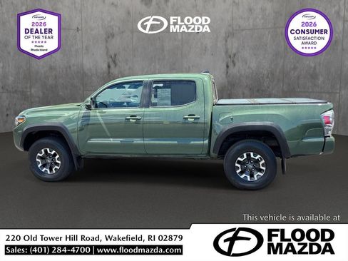 Used 2021 Toyota Tacoma TRD Off-Road w/ TRD Premium Off Road Package AWD/4WD image 2