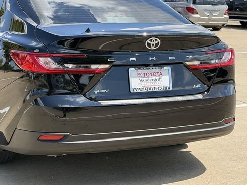 Used 2025 Toyota Camry LE FWD image 6