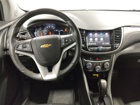 Used 2022 Chevrolet Trax LT w/ Sport Edition AWD/4WD image 22