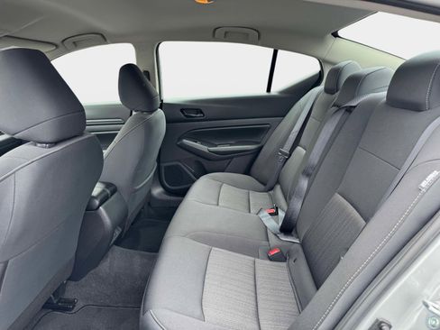 Used 2024 Nissan Altima 2.5 SV AWD/4WD image 9