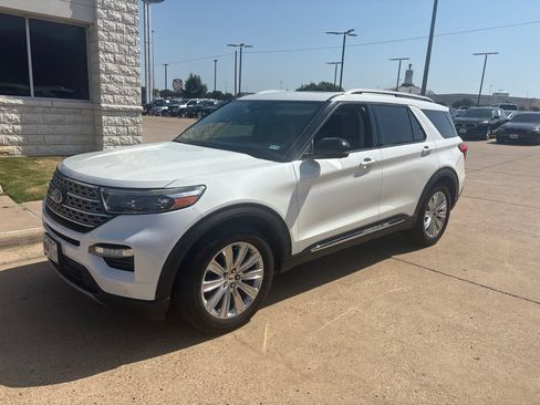 Used 2020 Ford Explorer Limited RWD image 1