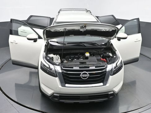 Used 2023 Nissan Pathfinder SV image 62