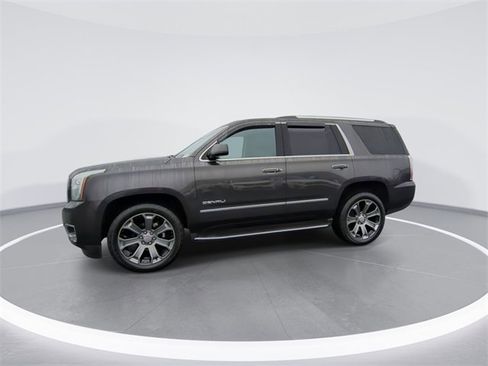 Used 2018 GMC Yukon Denali image 4