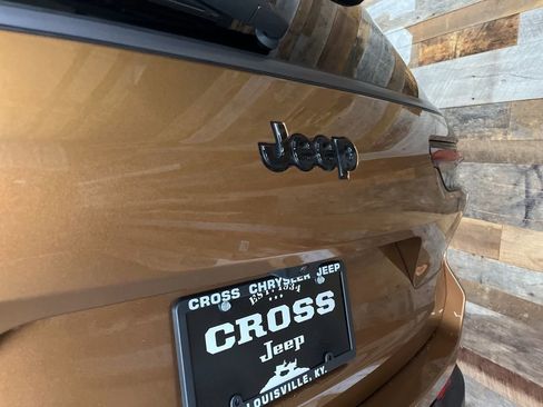 New 2026 Jeep Grand Cherokee L Limited AWD/4WD image 23