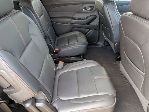 Used 2023 Chevrolet Traverse RS image 30